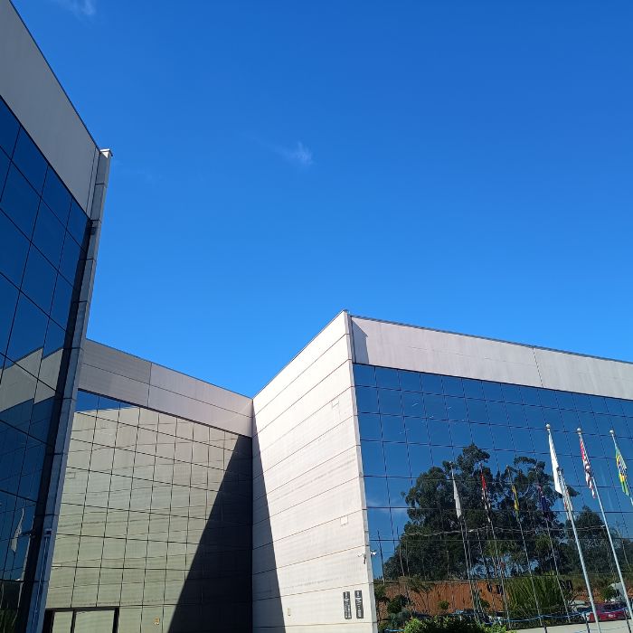 Centro Administrativo Bandeirantes - Vista Externa - Frente