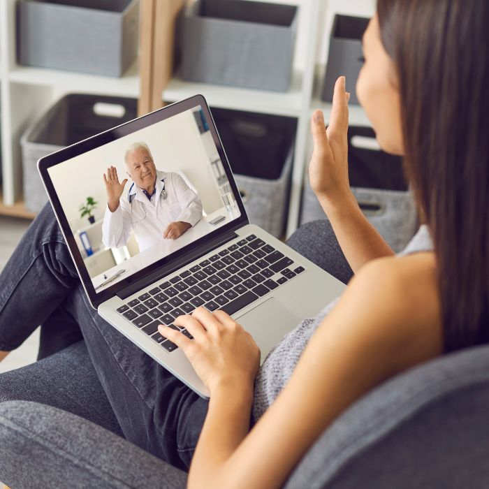paciente em teleconsulta